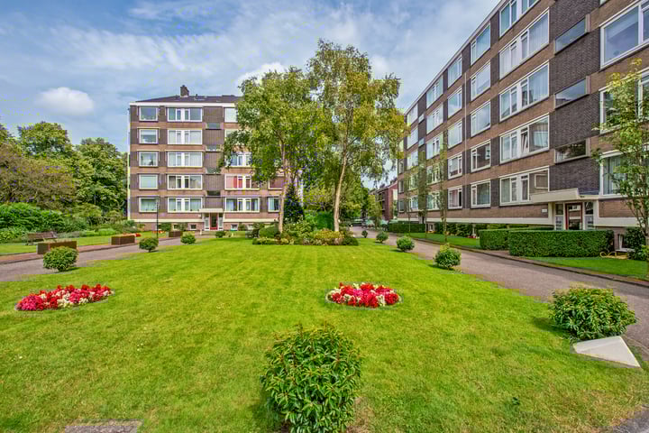 Bekijk foto 2 van Generaal Spoorlaan 635