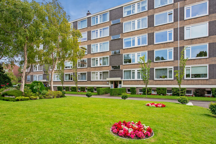 Bekijk foto 1 van Generaal Spoorlaan 635