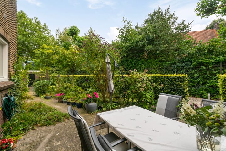 Foto 30 van Molenstraat 136