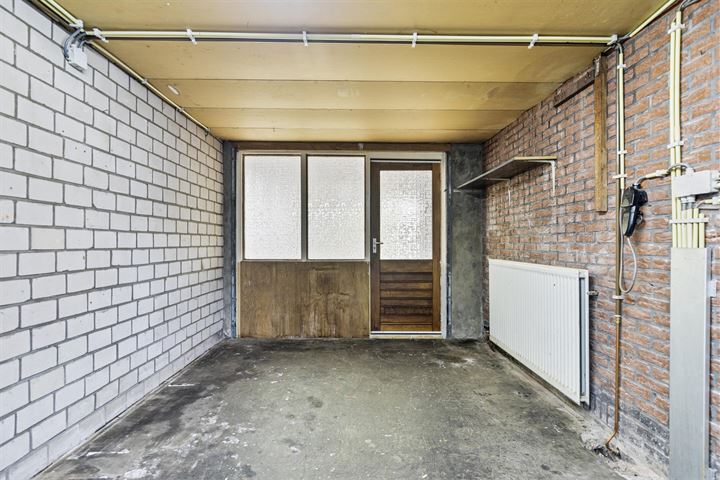 Bekijk foto 16 van Emmastraat 75