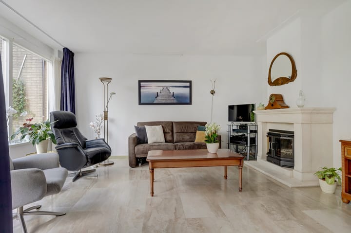 Photo 11 of Logger 8