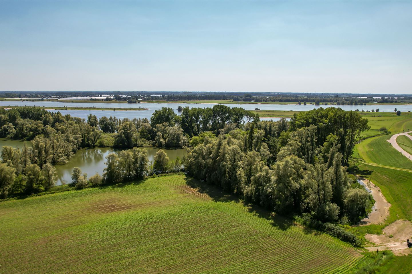 Bekijk foto 4 van Waalbandijk