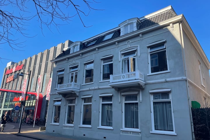 Burgemeester van Nispenstraat 14 C