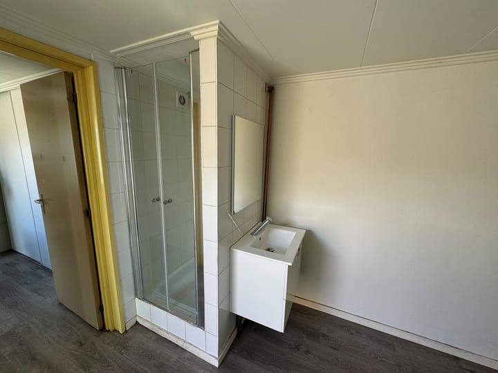 Foto 12 van Julianastraat 4