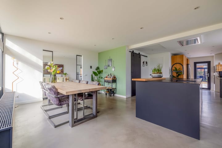 Foto 15 van Debussylaan 7