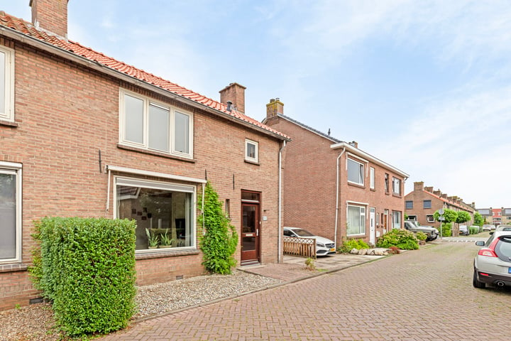 View photo 27 of Wilhelmina Geevestraat 37