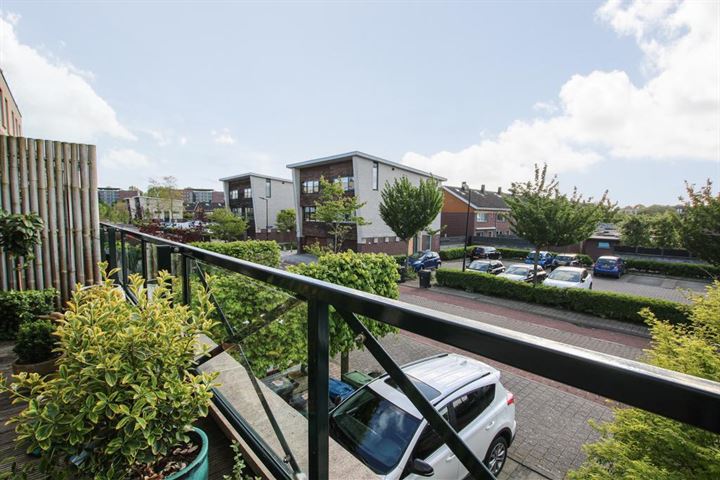 View photo 13 of Leopoldstraat 98