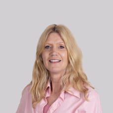 Wilma Out - Makelaar