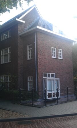 Bekijk foto 1 van Prins Bernhardstraat 2