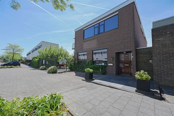 Bekijk foto 1 van M. Beenstraat 16