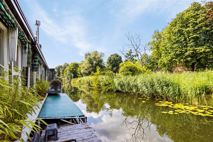 View photo 2 of Oude Leidseweg 109