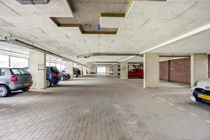 Foto 37 van Van de Spiegelstraat 46