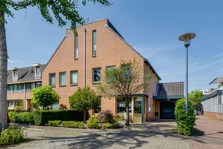 Bekijk foto 1 van Prinsenhof 2