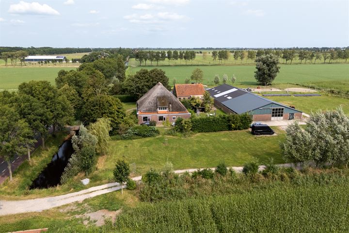 View photo 9 of Purmerenderweg 16