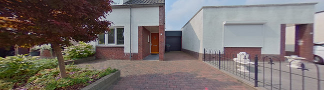 Bekijk 360° foto van Voorzijde en straat van Muddy Watersstraat 28