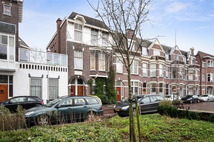 Bekijk foto 45 van Thomsonlaan 14