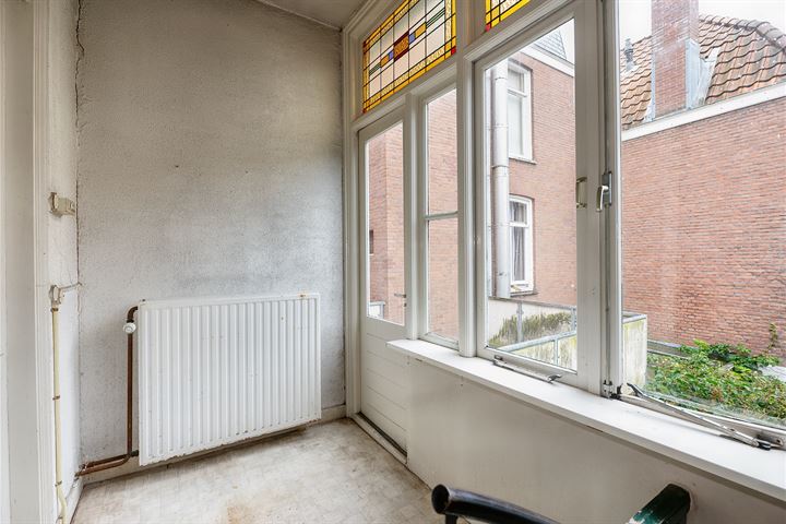 Bekijk foto 43 van De Perponcherstraat 30