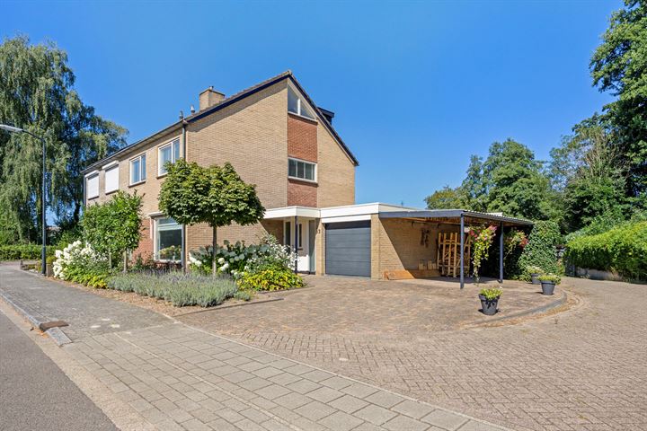 Bekijk foto 1 van Cornelis Hendrixstraat 93