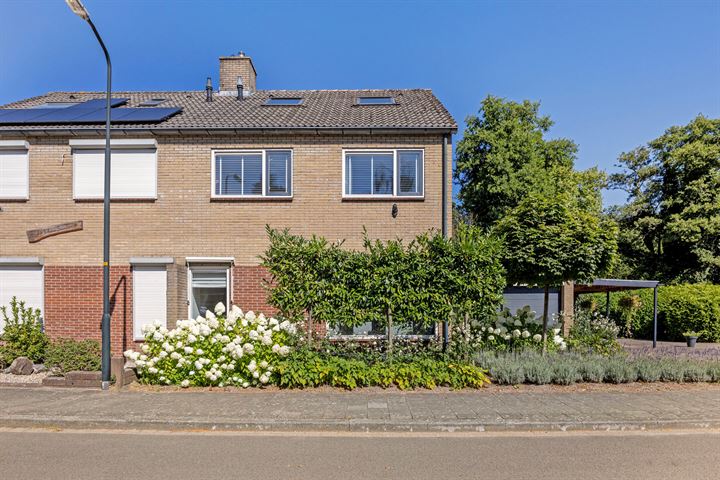 Bekijk foto 39 van Cornelis Hendrixstraat 93