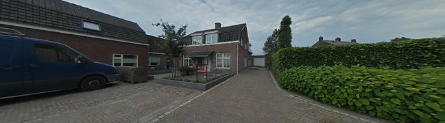 Bekijk 360° foto van Voortuin   oprit van Stationstraat 33