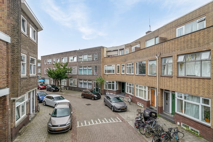 Bekijk foto 40 van Newtonstraat 48-B