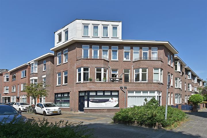 Bekijk foto 34 van van Wassenaerstraat 4