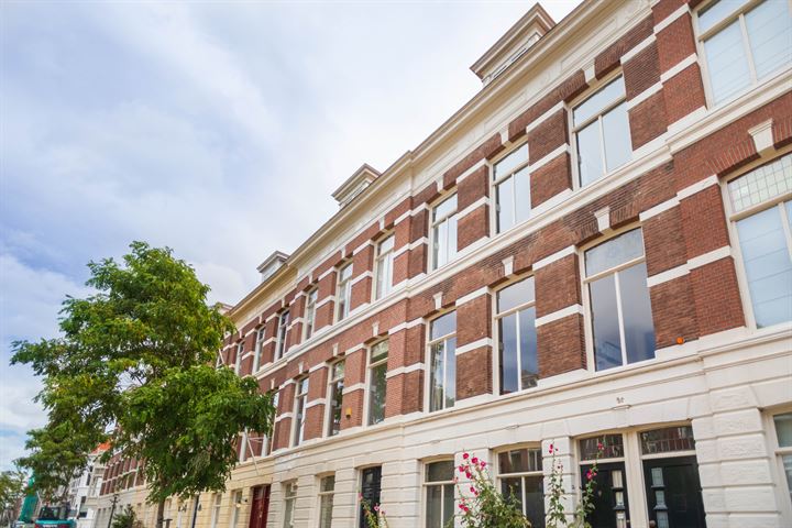 Bekijk foto 1 van Riouwstraat 31