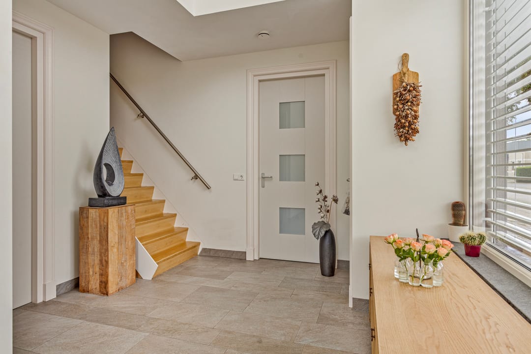 Photo 7 of Half Elfje 16-A