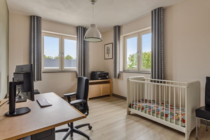 Foto 36 van Half Elfje 16-A