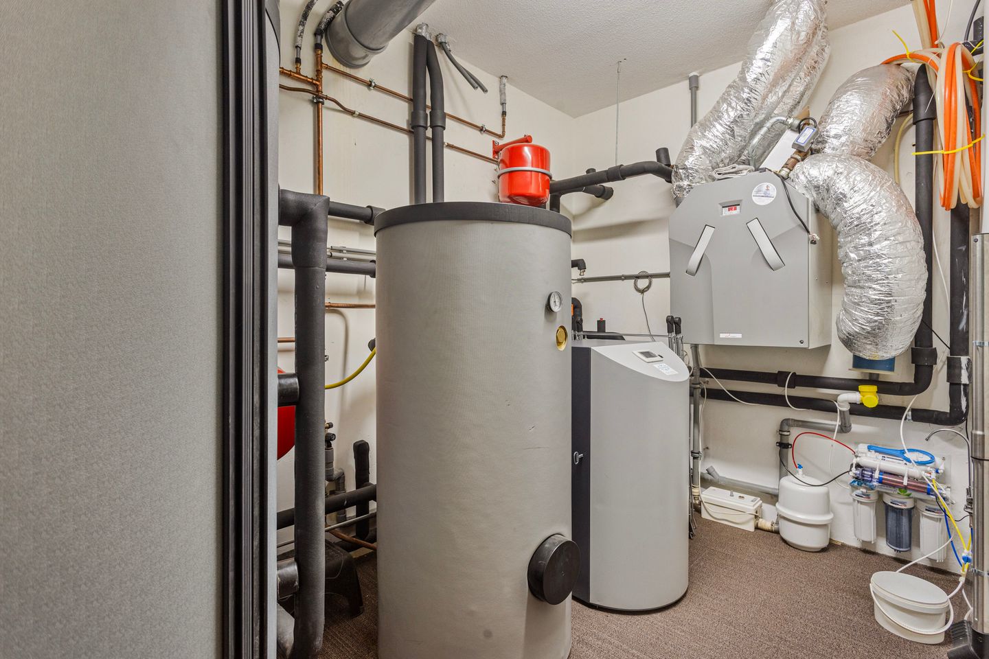 Photo 49 of Half Elfje 16-A