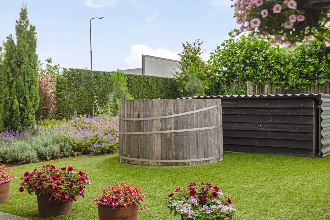 Photo 56 of Half Elfje 16-A