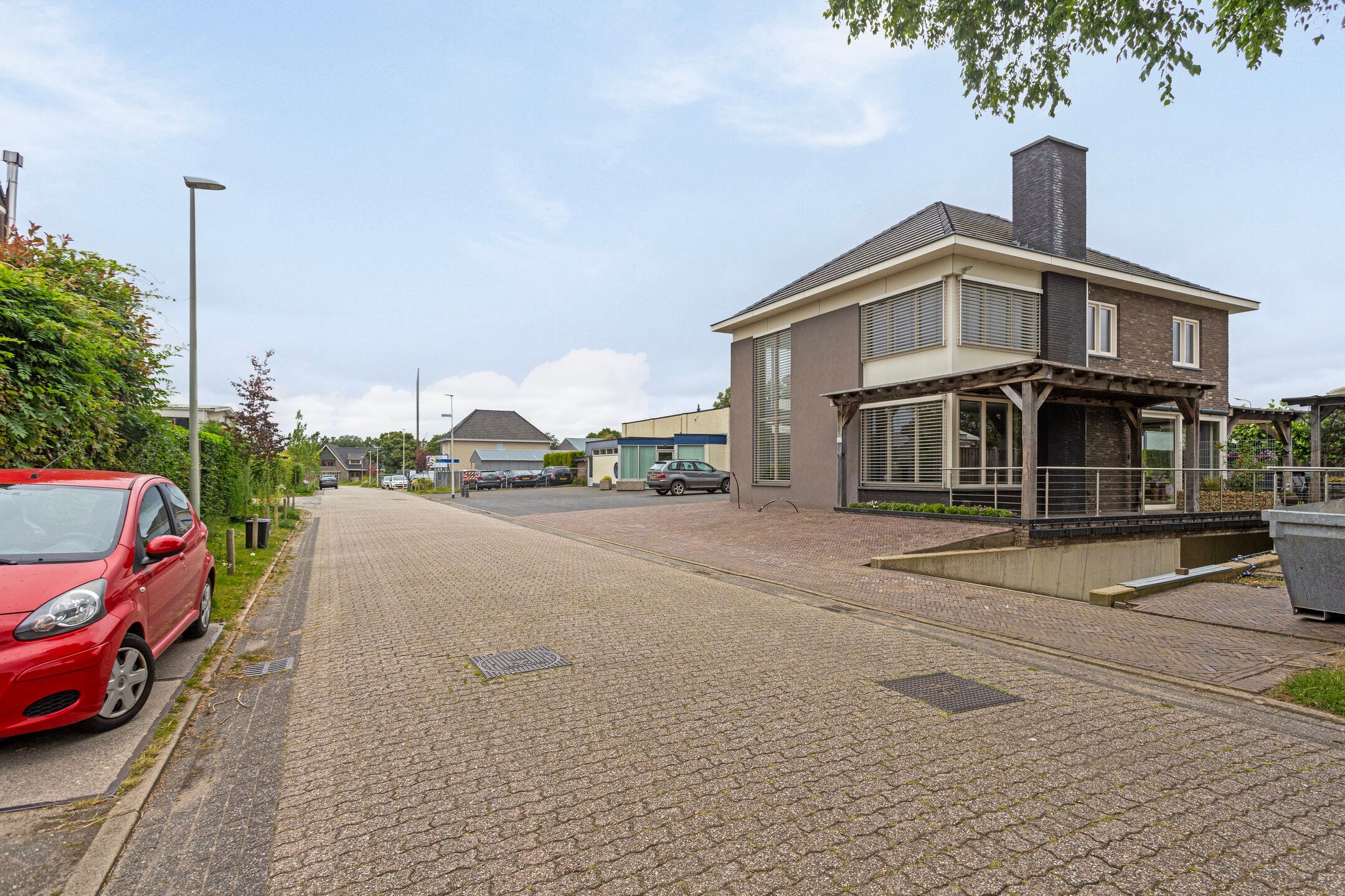 Photo 69 of Half Elfje 16-A