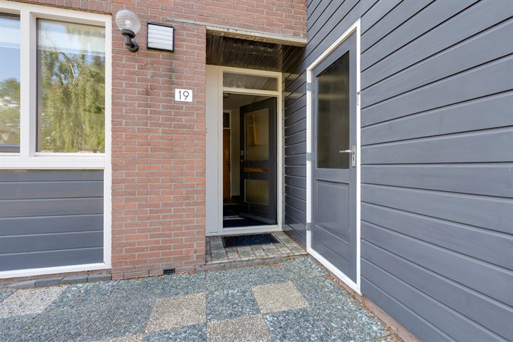 Bekijk foto 3 van Willem Tholenstraat 19