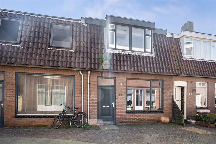 View photo 3 of Oranjestraat 36