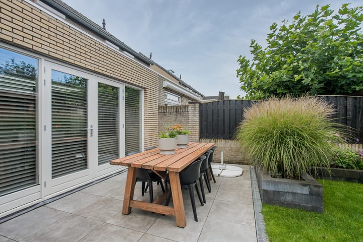 Foto 46 van Veldekestraat 7