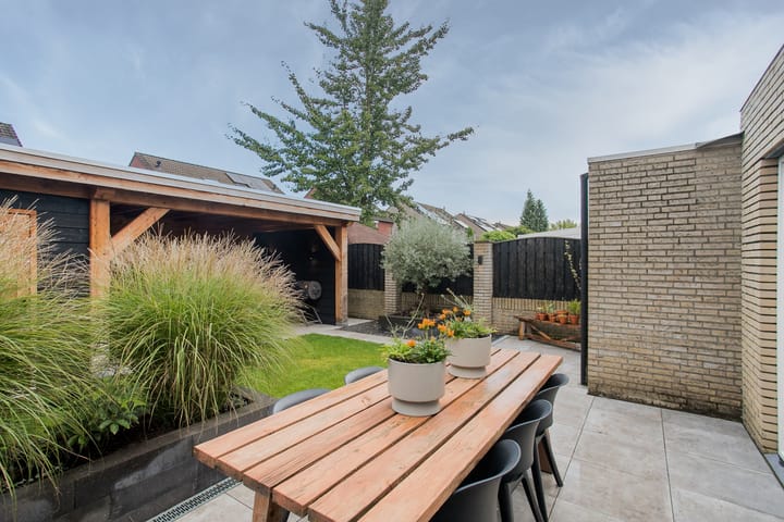 Foto 48 van Veldekestraat 7