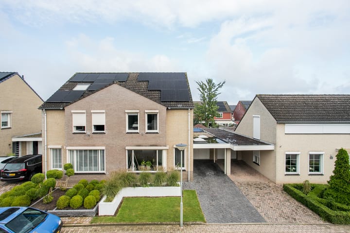 Foto 63 van Veldekestraat 7