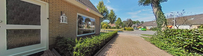 View 360° photo of Voortuin of Oude Wisselseweg 41