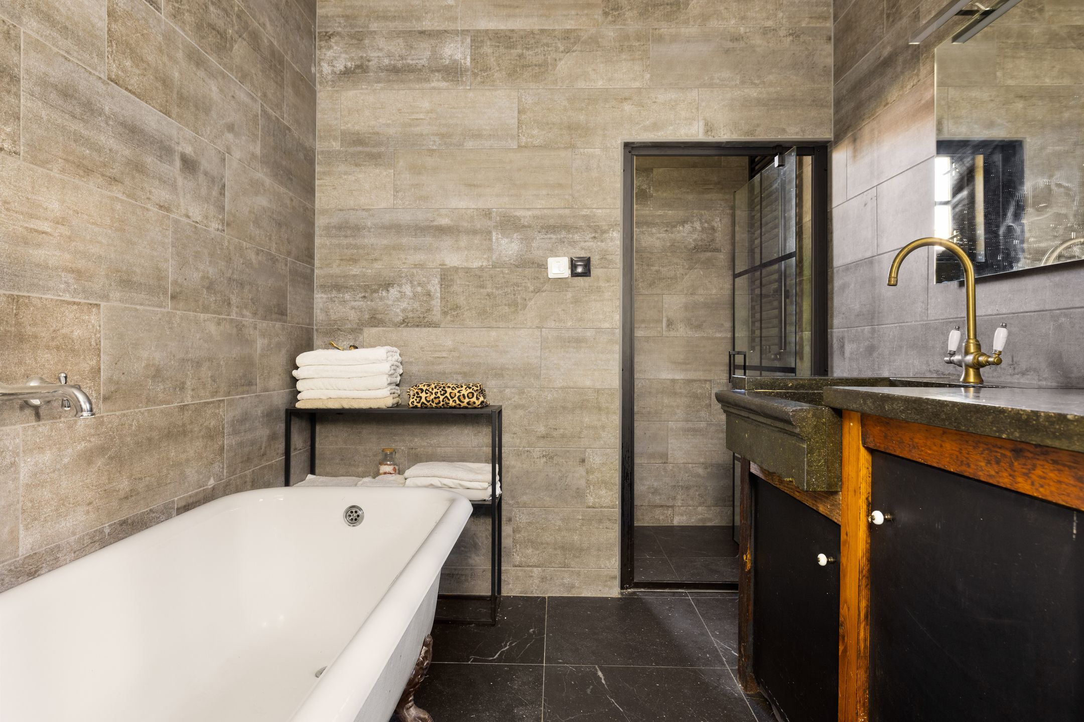 Photo 27 of Hoofdweg 685