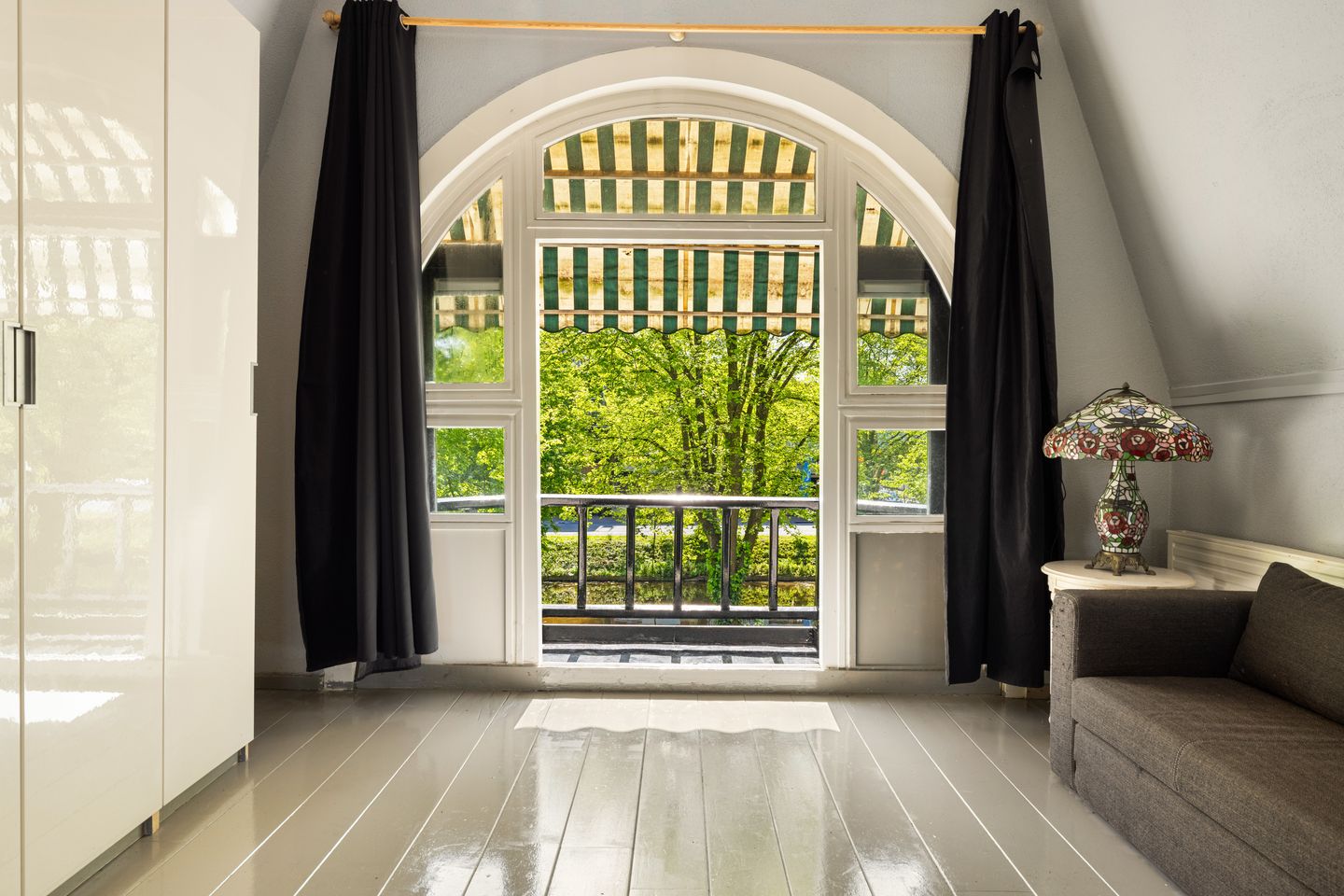 Photo 44 of Hoofdweg 685