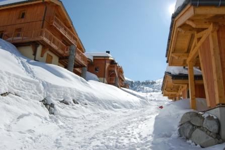 Bekijk foto 3 van Les Chalets de la Madeleine 9