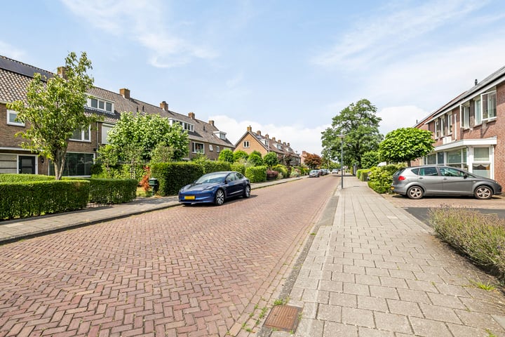 Bekijk foto 3 van van Assendelftstraat 104