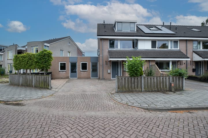 Foto 1 van Roodeswerf 8