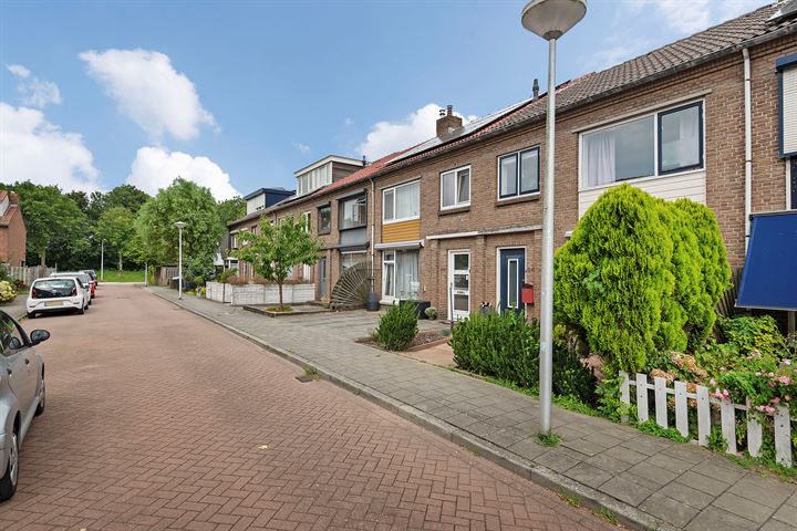 Bekijk foto 2 van Elzenstraat 26