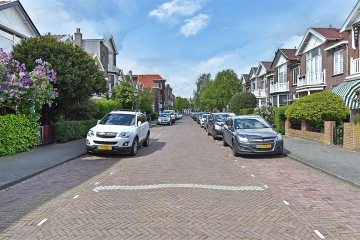 View photo 52 of Thomas Schwenckestraat 10