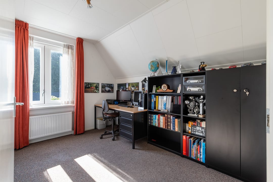 Photo 13 of Molenparkweg 37