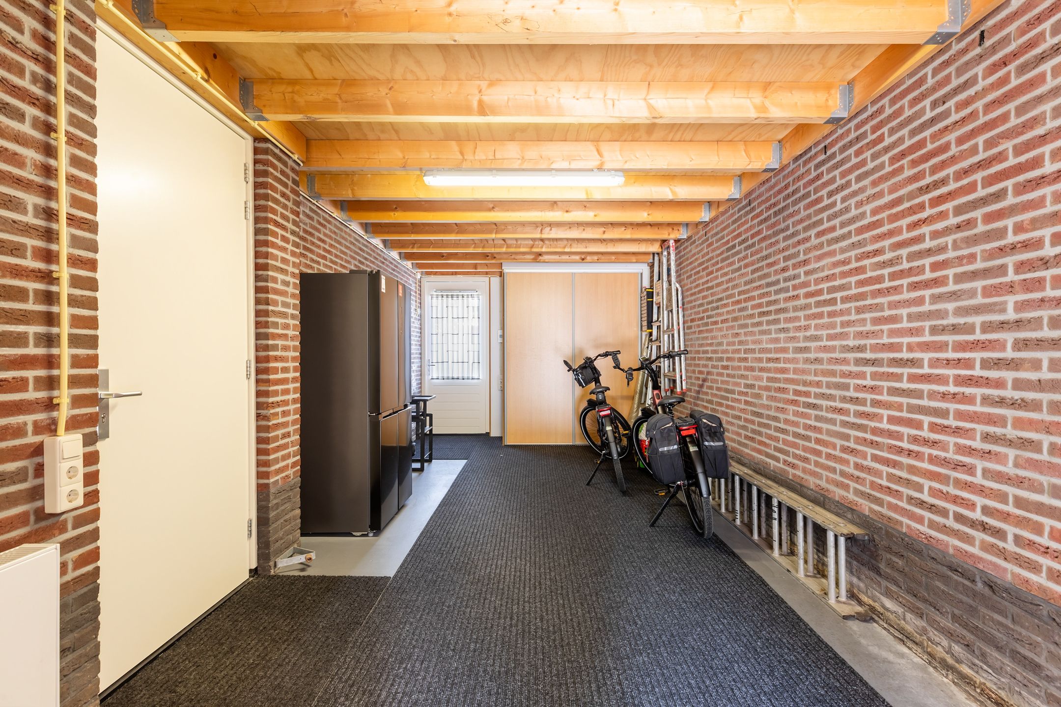 Photo 18 of Molenparkweg 37