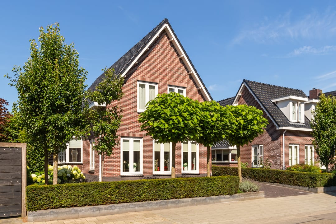 Photo 26 of Molenparkweg 37