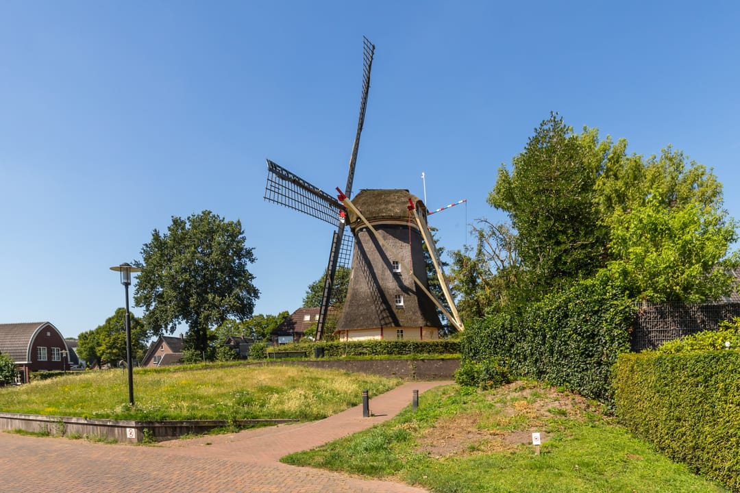 Photo 28 of Molenparkweg 37