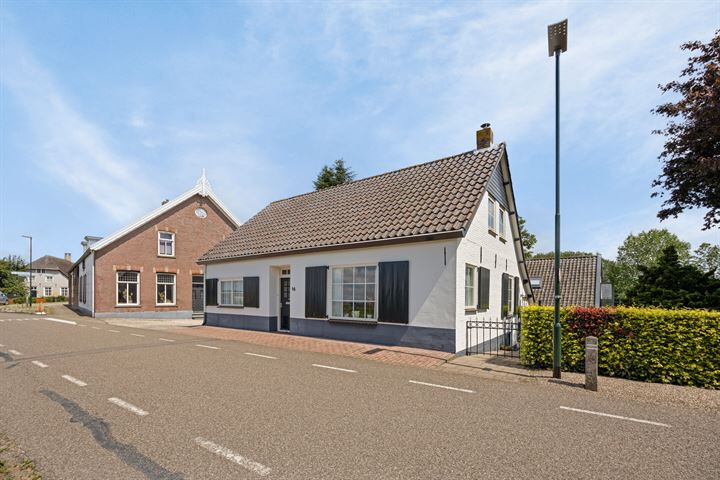 Bekijk foto 2 van Dussen Dijk 16